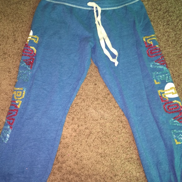 PINK Victoria's Secret Pants - Victoria’s Secret pink Capri joggers